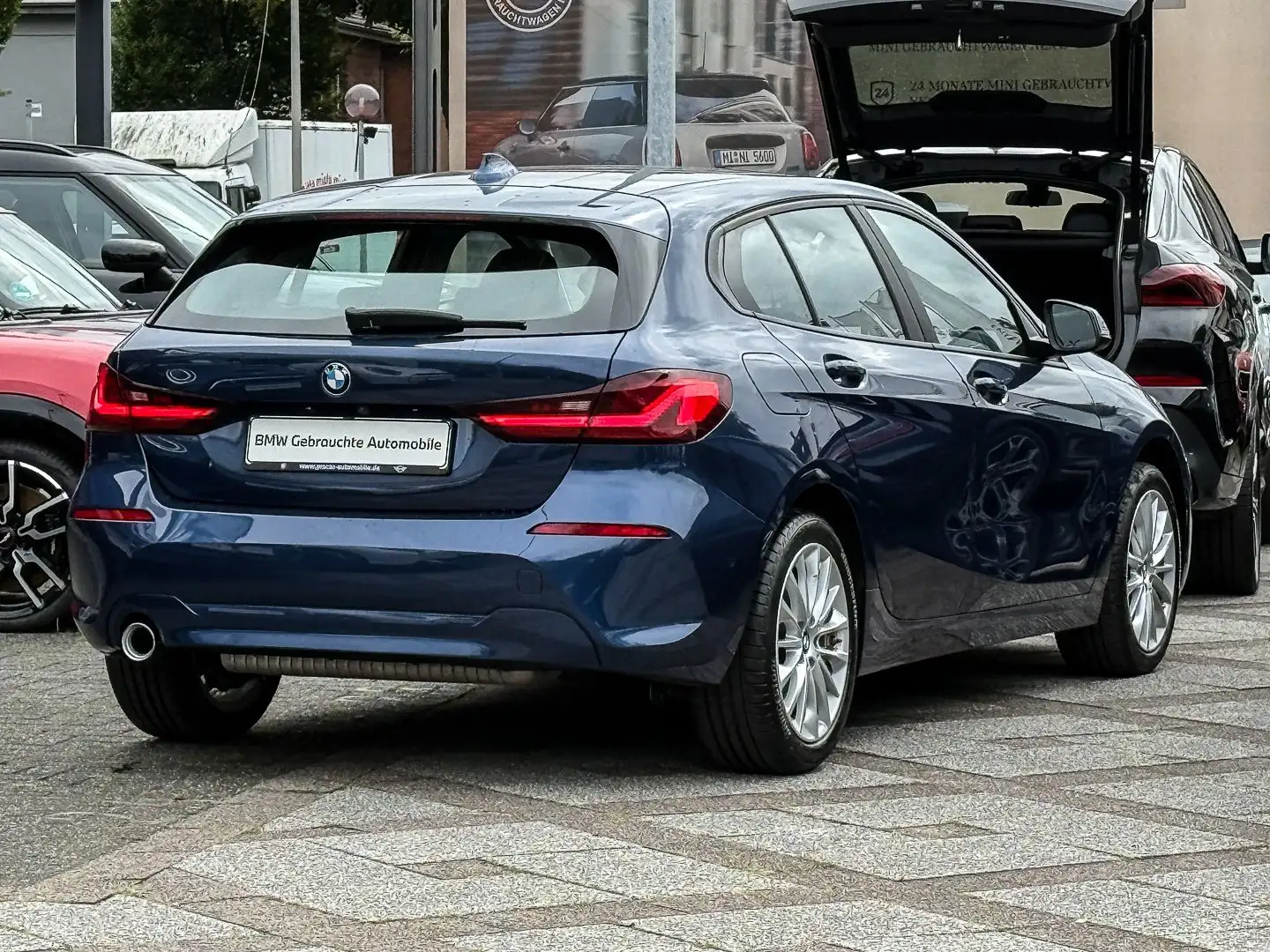 BMW 118 i PANO+KAMERA+LENKRADHEIZUNG Blau - 2
