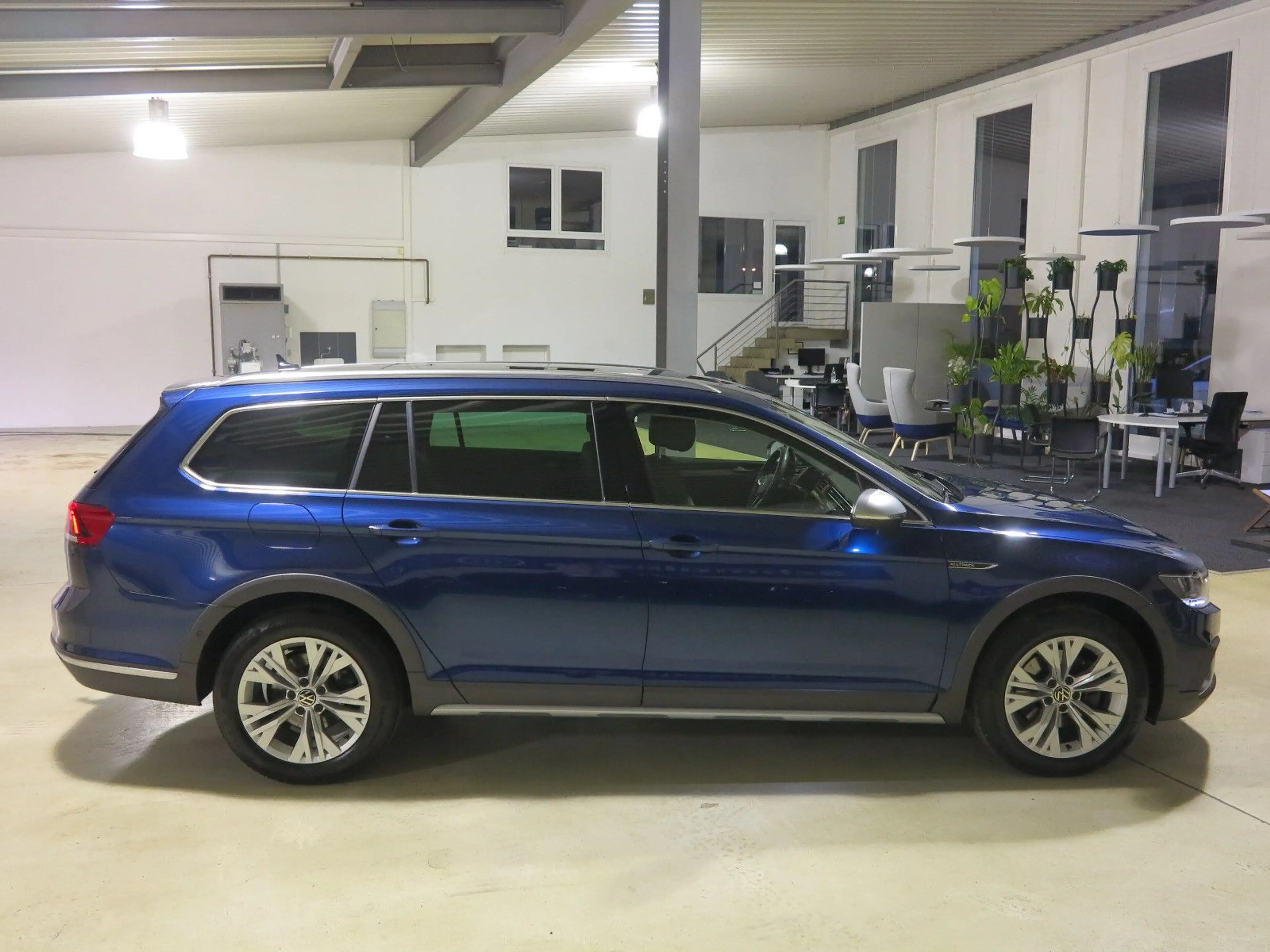 Volkswagen Passat Alltrack Passat Variant TDI2.0 SCR DSG7 4Mot Alltrack AHK — photo 13