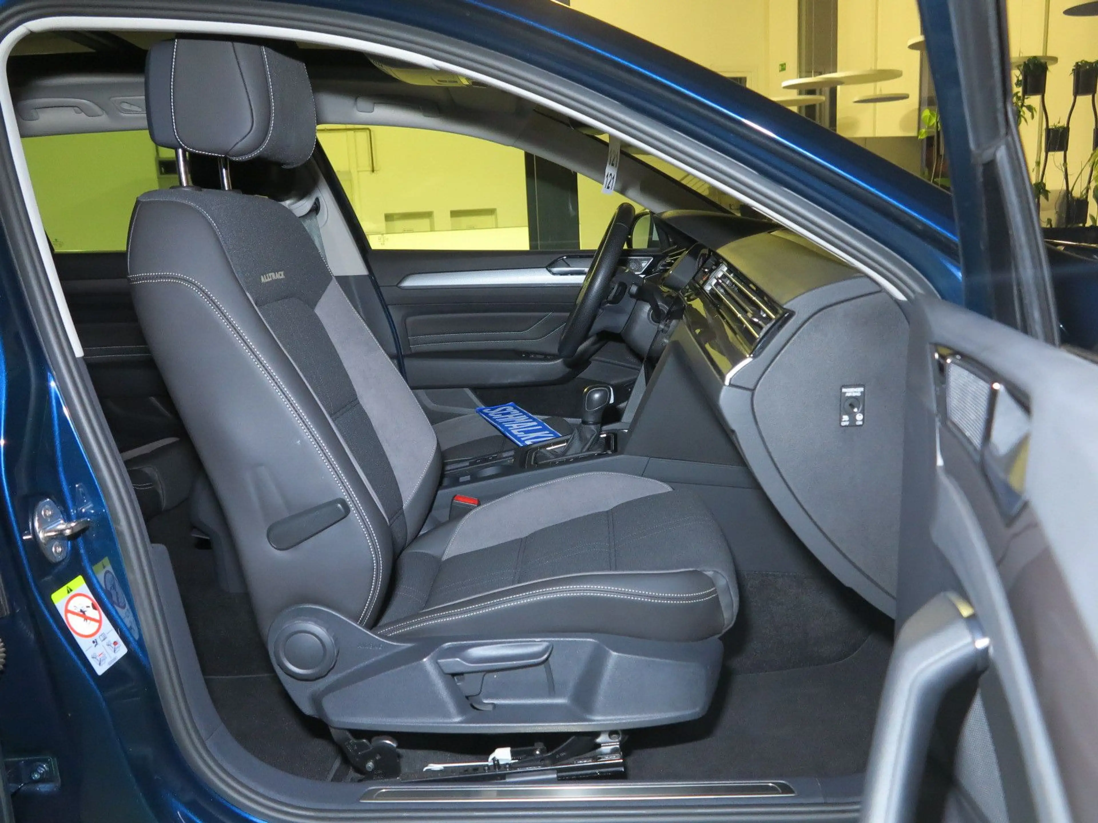Volkswagen Passat Alltrack Passat Variant TDI2.0 SCR DSG7 4Mot Alltrack AHK — photo 11