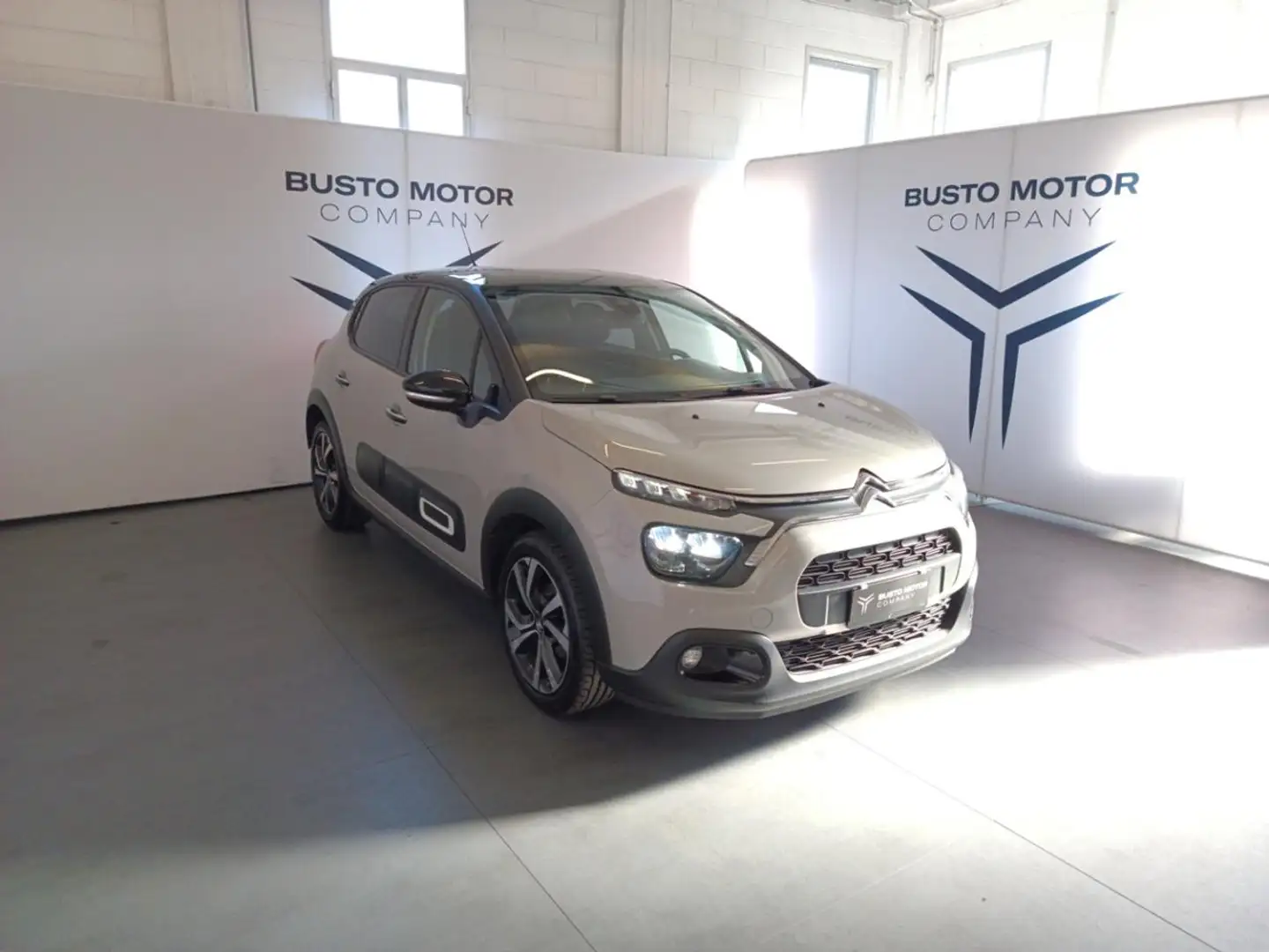 Citroen C3 PureTech 110 S&S Shine Pack Beige - 1