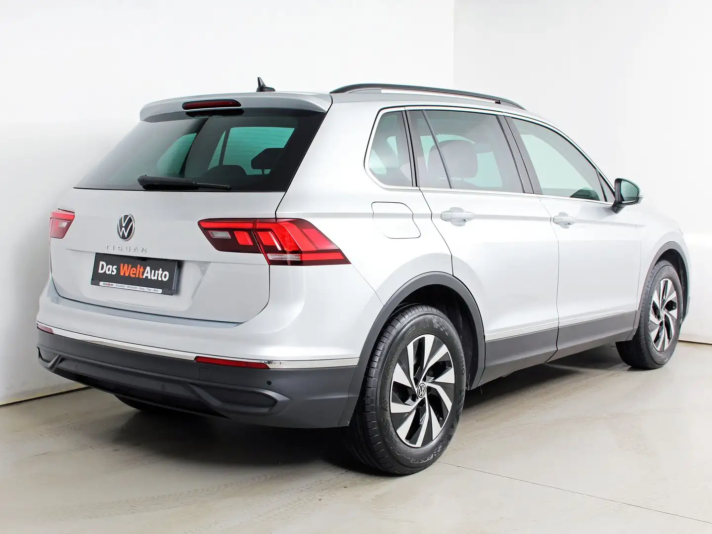 Volkswagen Tiguan Life TSI ACT Silber - 2