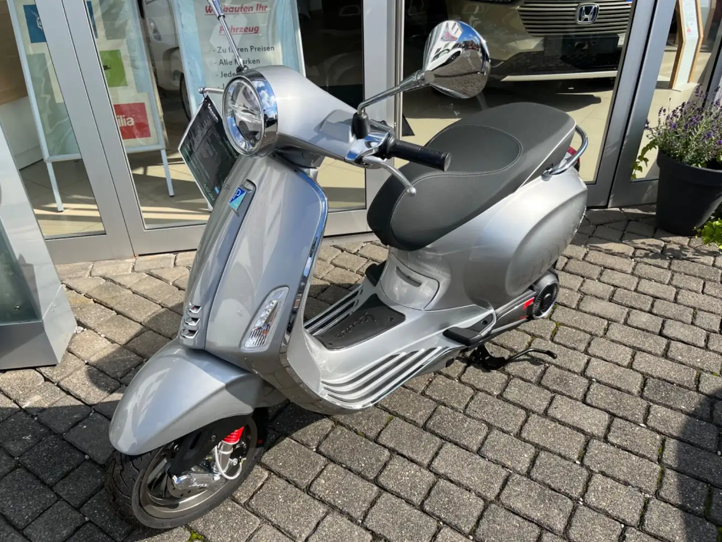 Vespa Elettrica 70 km/h Modell ABS Grey - 1