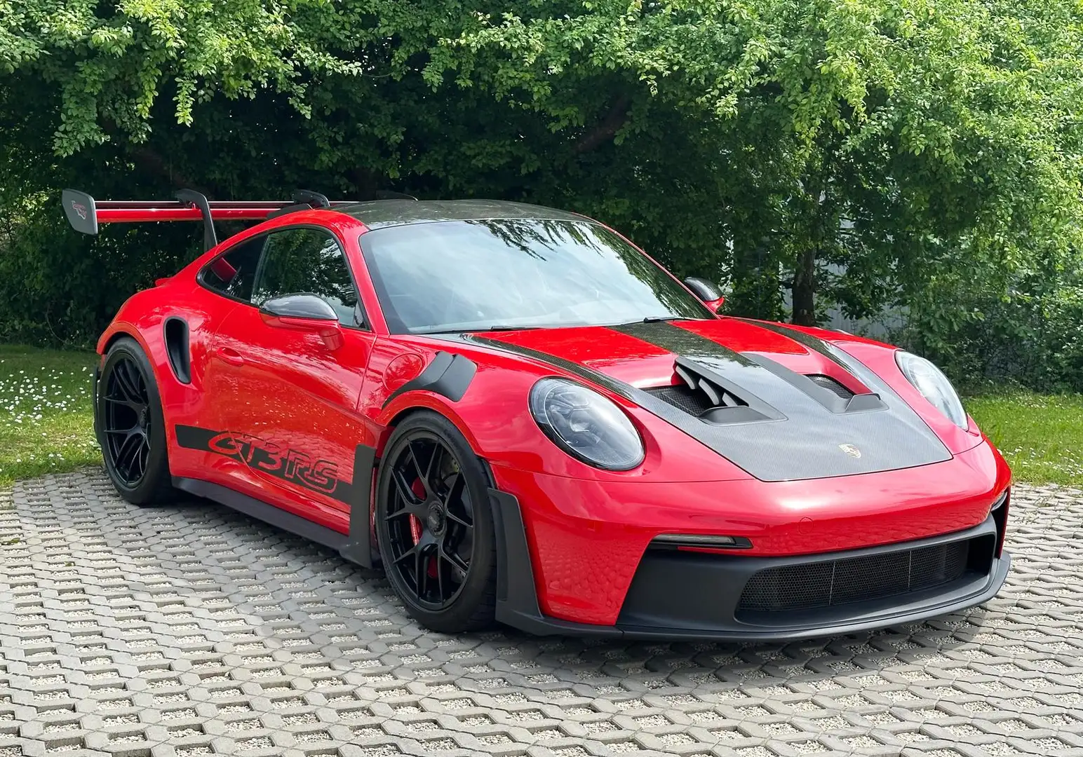 Porsche 992 911 GT3 RS Weissach Paket, Carbon, deutsches Fzg Червоний - 2