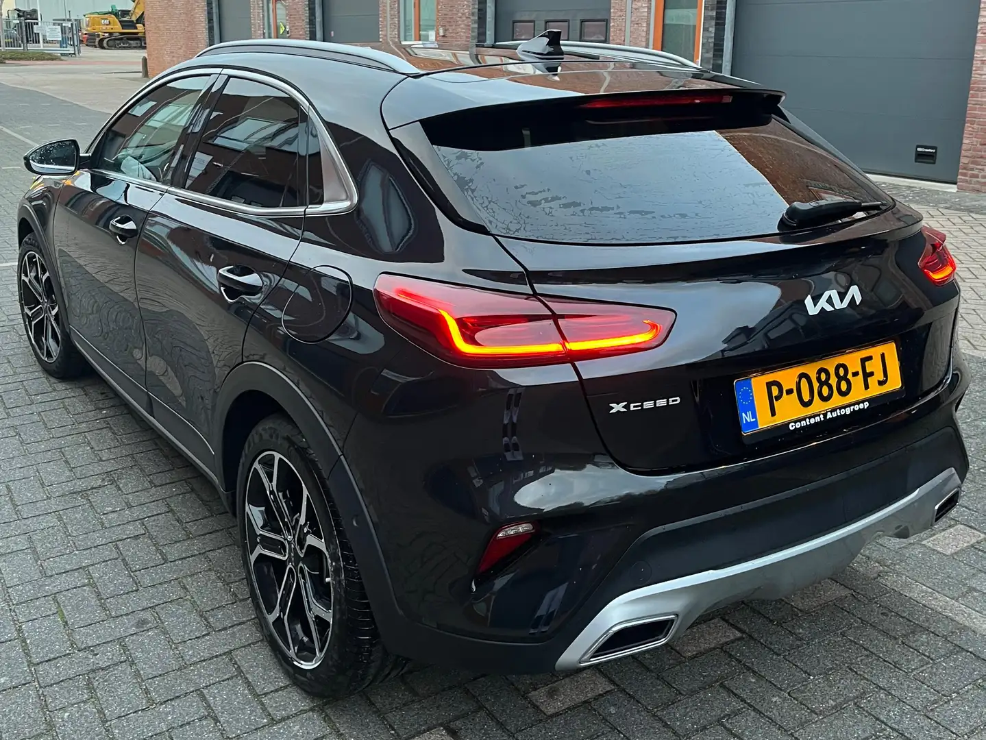 Kia XCeed XCeed 1.0 T-GDi Black Edition Černá - 2