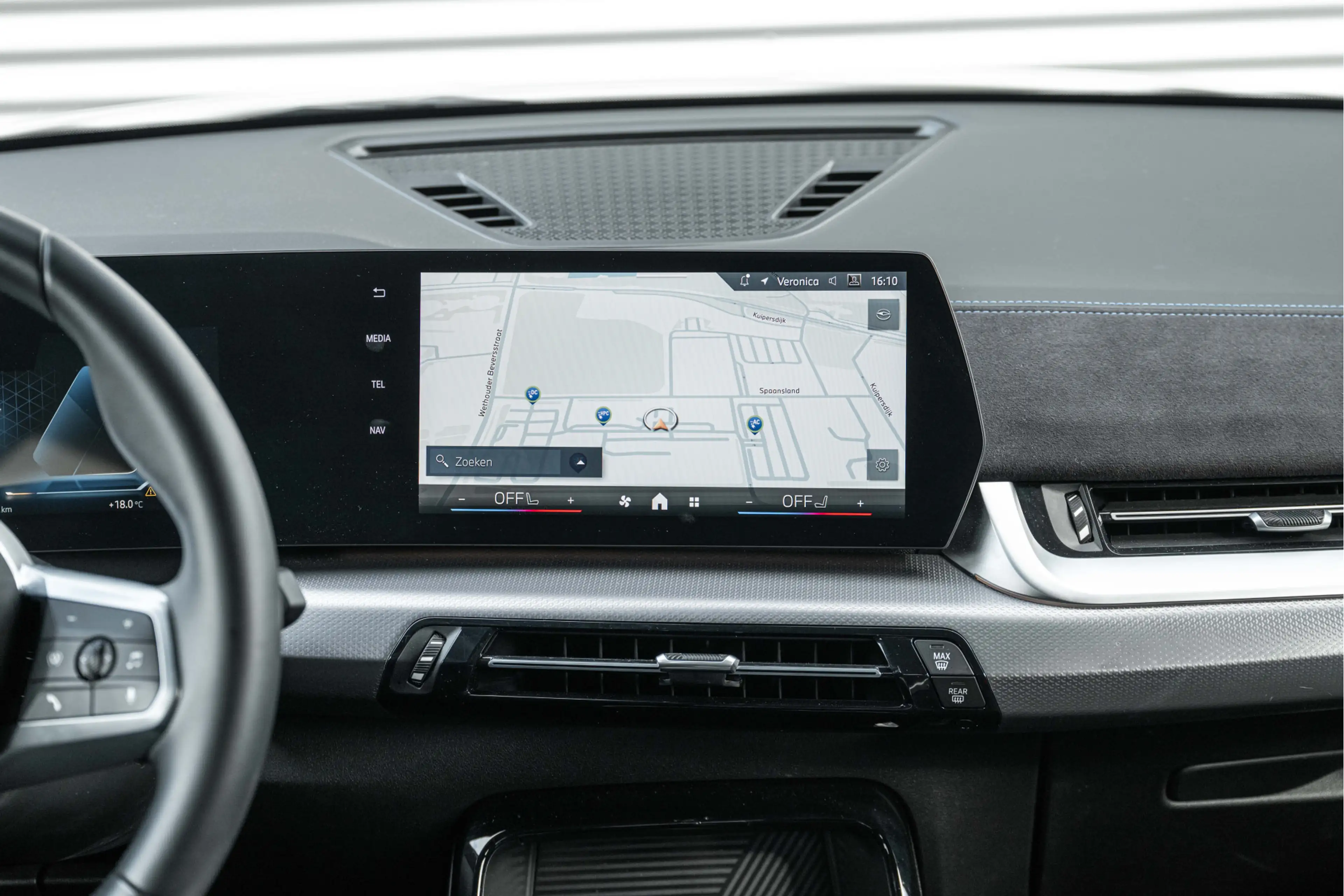BMW iX2 xDrive30 M Sport / Sportstoelen / Stoelverwarming — photo 10