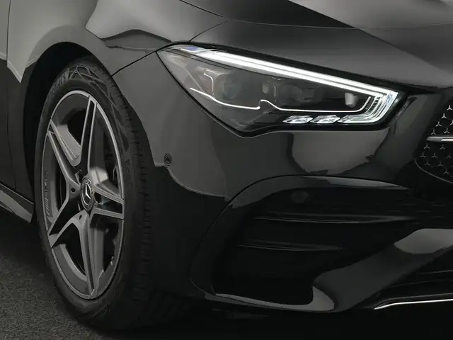 Mercedes-Benz Cla Class view 9