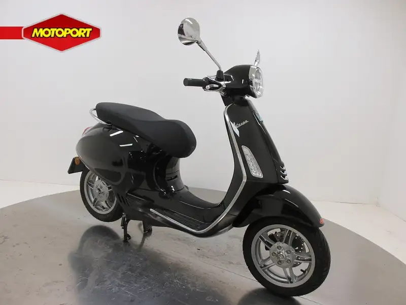 Vespa Primavera - foto 2