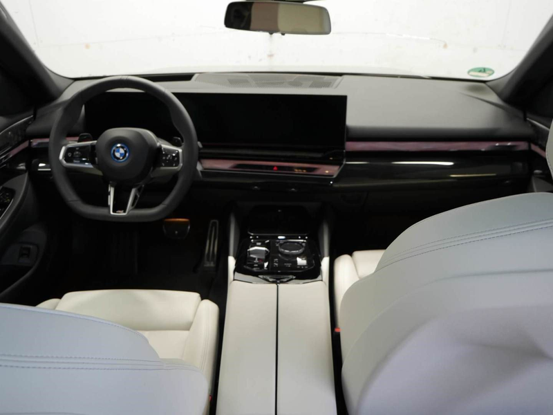 BMW 550 e xDrive |Sitzbelüft. |M Sportpaket |Bowers & Wilk — photo 10