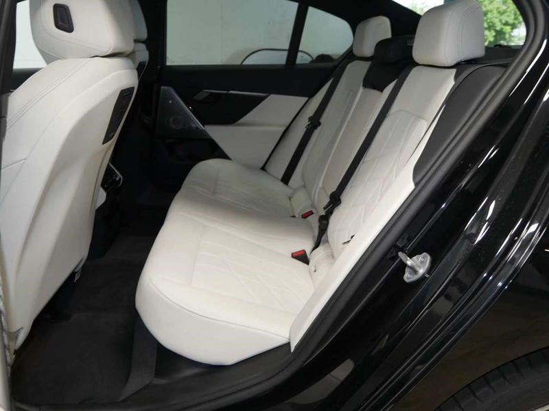 BMW 550 e xDrive |Sitzbelüft. |M Sportpaket |Bowers & Wilk — photo 11