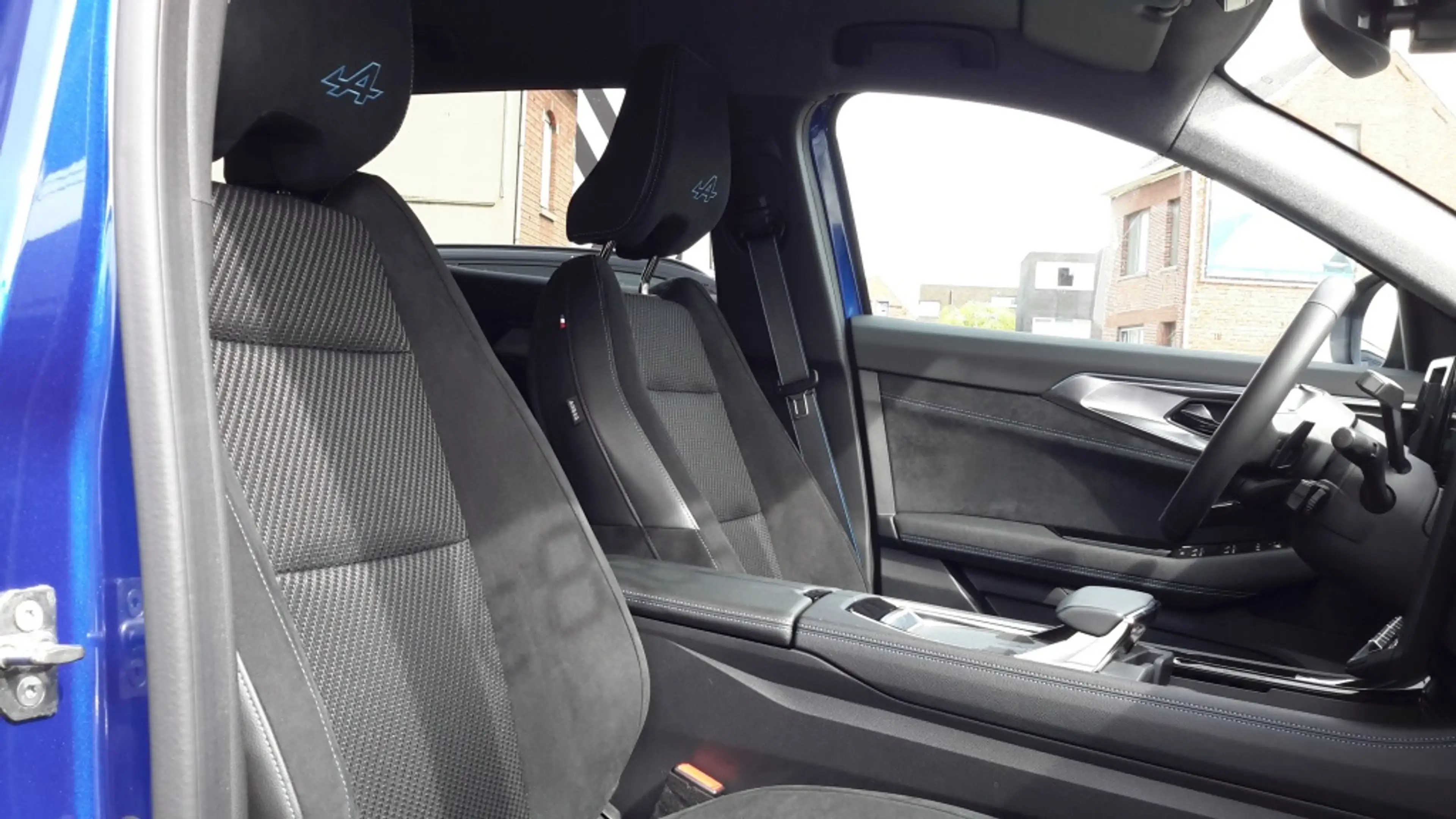 Renault Austral Techno Esprit Alpine 200 Hybrid — photo 7