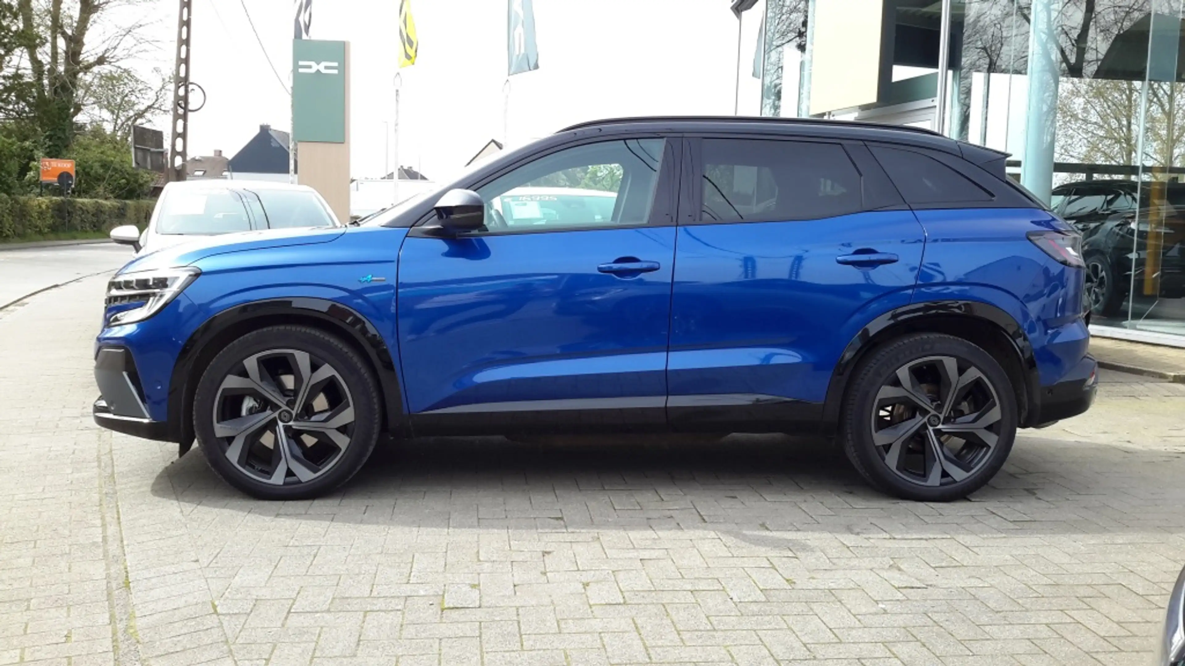 Renault Austral Techno Esprit Alpine 200 Hybrid — photo 2