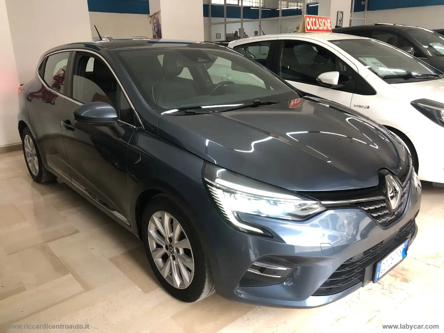 Renault Clio TCe 100 CV GPL Intens 6MARCE Grigio - 2