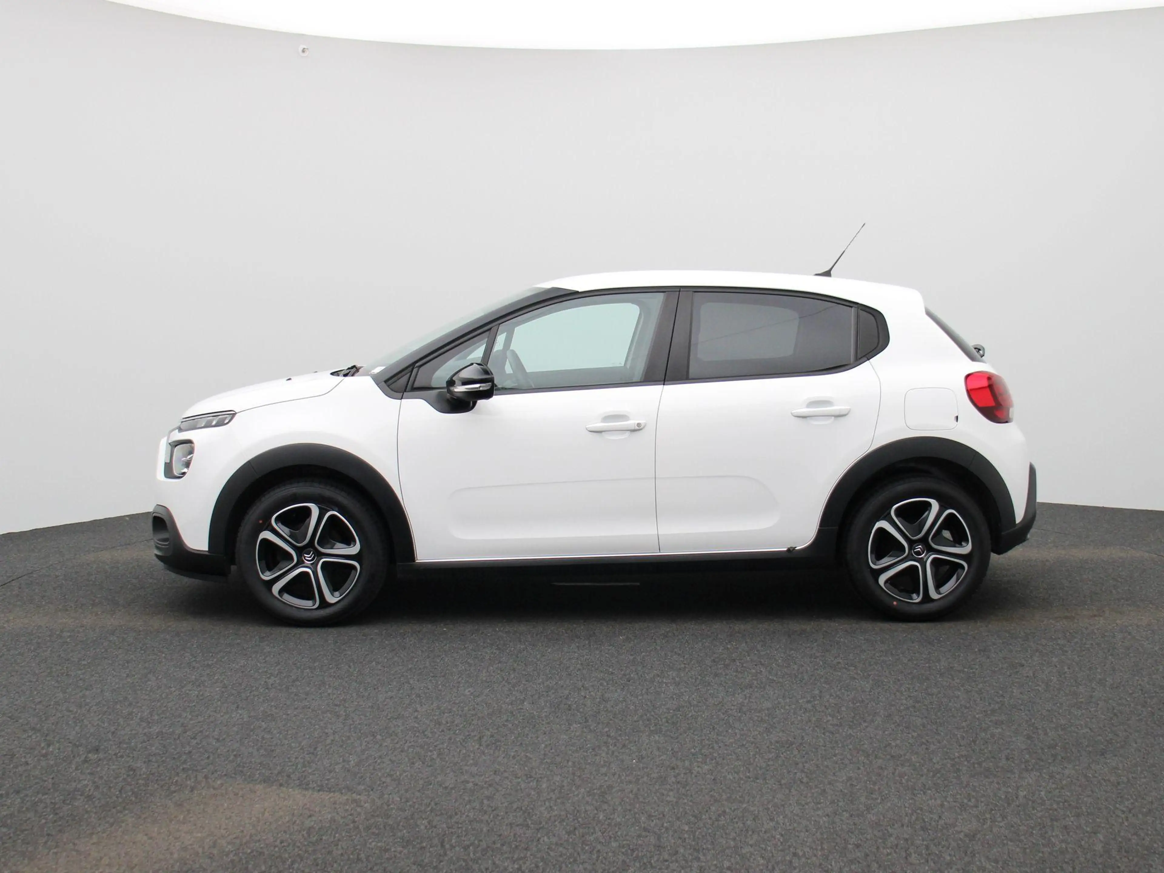 Citroen C3 1.2 PureTech S&S MAN Feel — photo 4