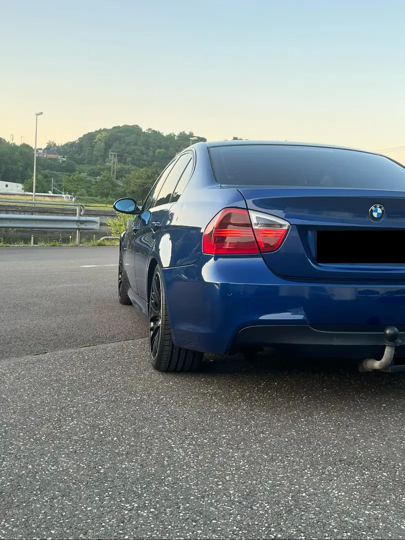 BMW 318 d - 2