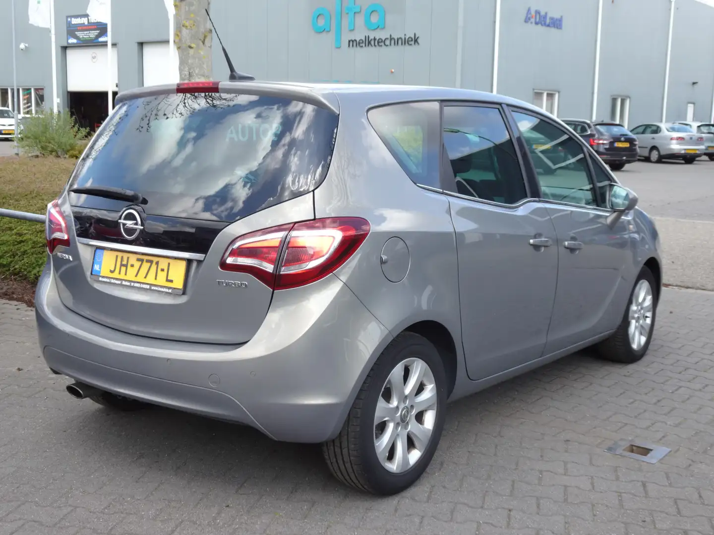 Opel Meriva 1.4 Turbo Cosmo Grijs - 2