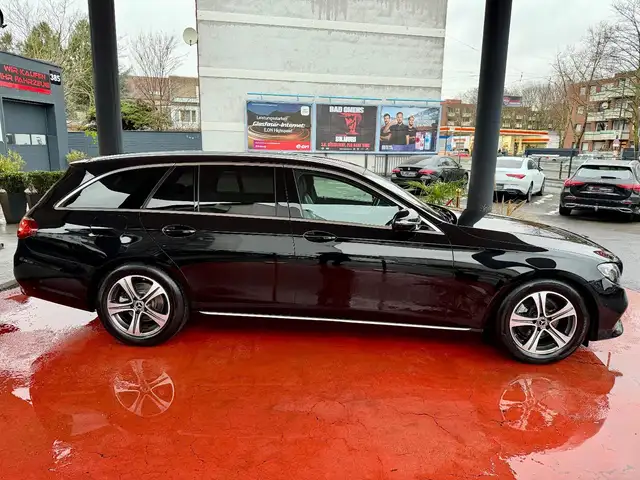 Mercedes-Benz E-Class view 2