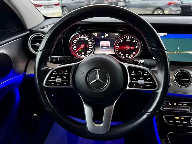 Mercedes-Benz E-Class view 15