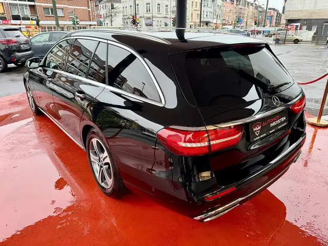 Mercedes-Benz E-Class view 5