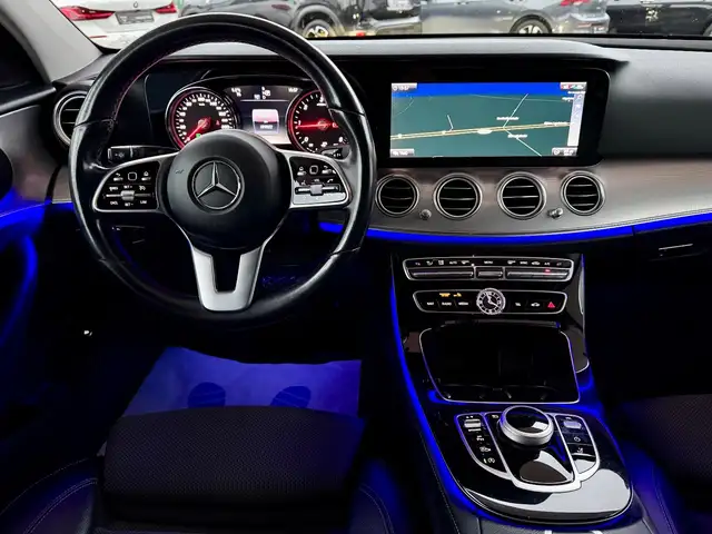 Mercedes-Benz E-Class view 14