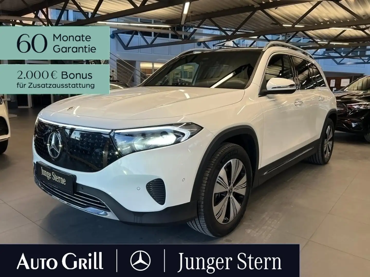 Mercedes-Benz EQB 300 4M Adv. Plus Pano AHK AppleCp Ambi VZA Blanc - 2