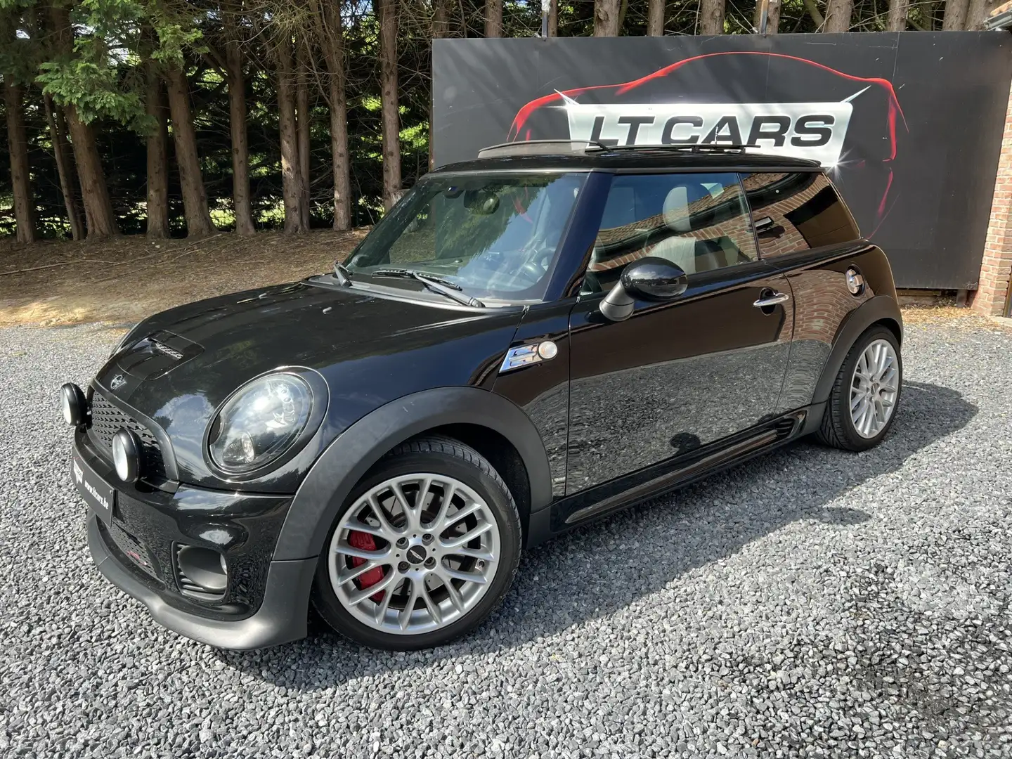 MINI John Cooper Works 1.6i JCW // TARIF POUR PROFESSIONNELS  // Noir - 1