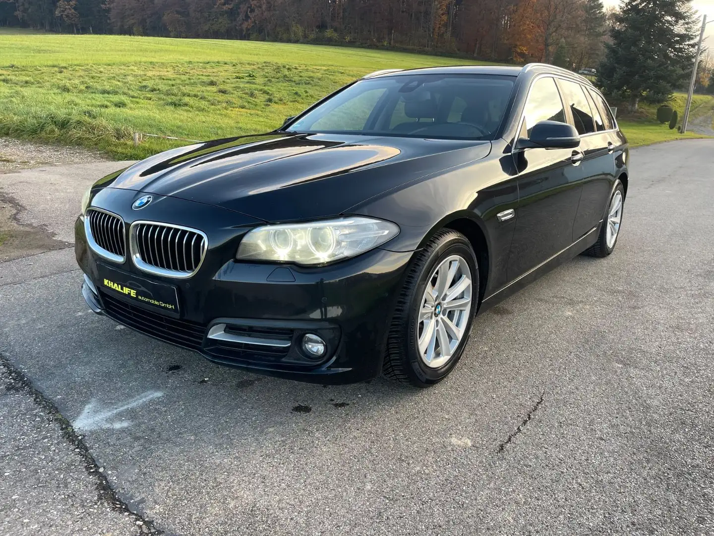 BMW 520 Baureihe 5 Touring 520d Schwarz - 1