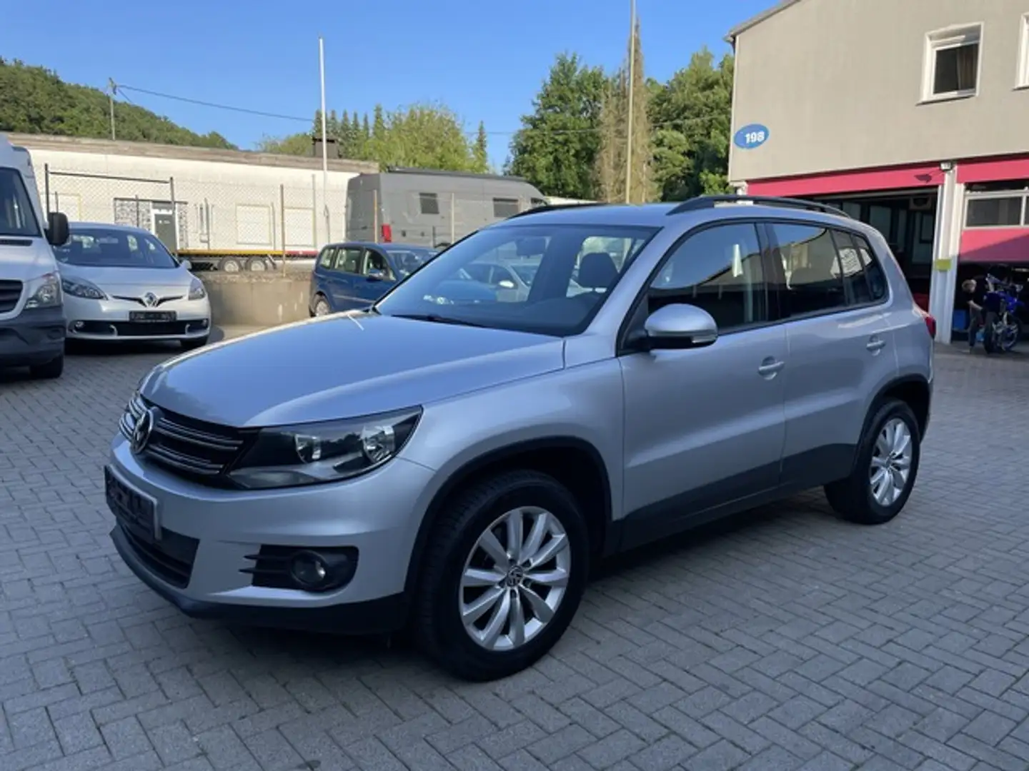 Volkswagen Tiguan 1.4 TSI BlueMot Tech Sport & Style Zilver - 2