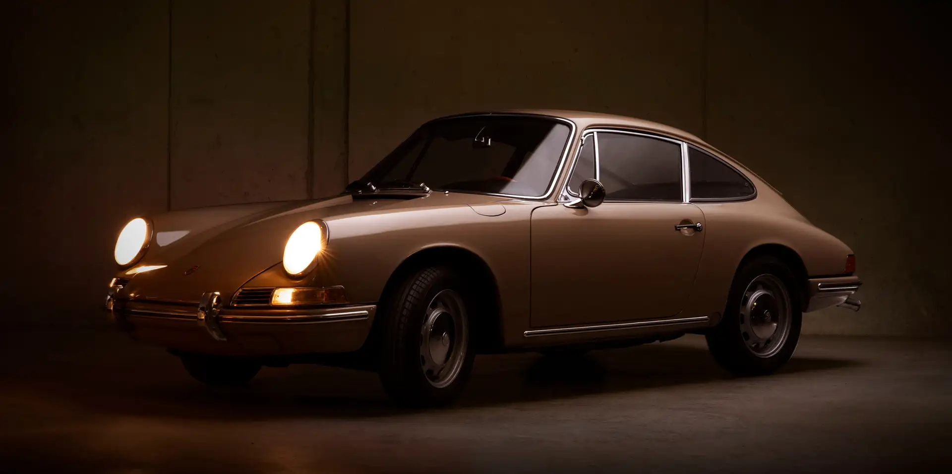 Porsche 912 Coupe Beige - 2