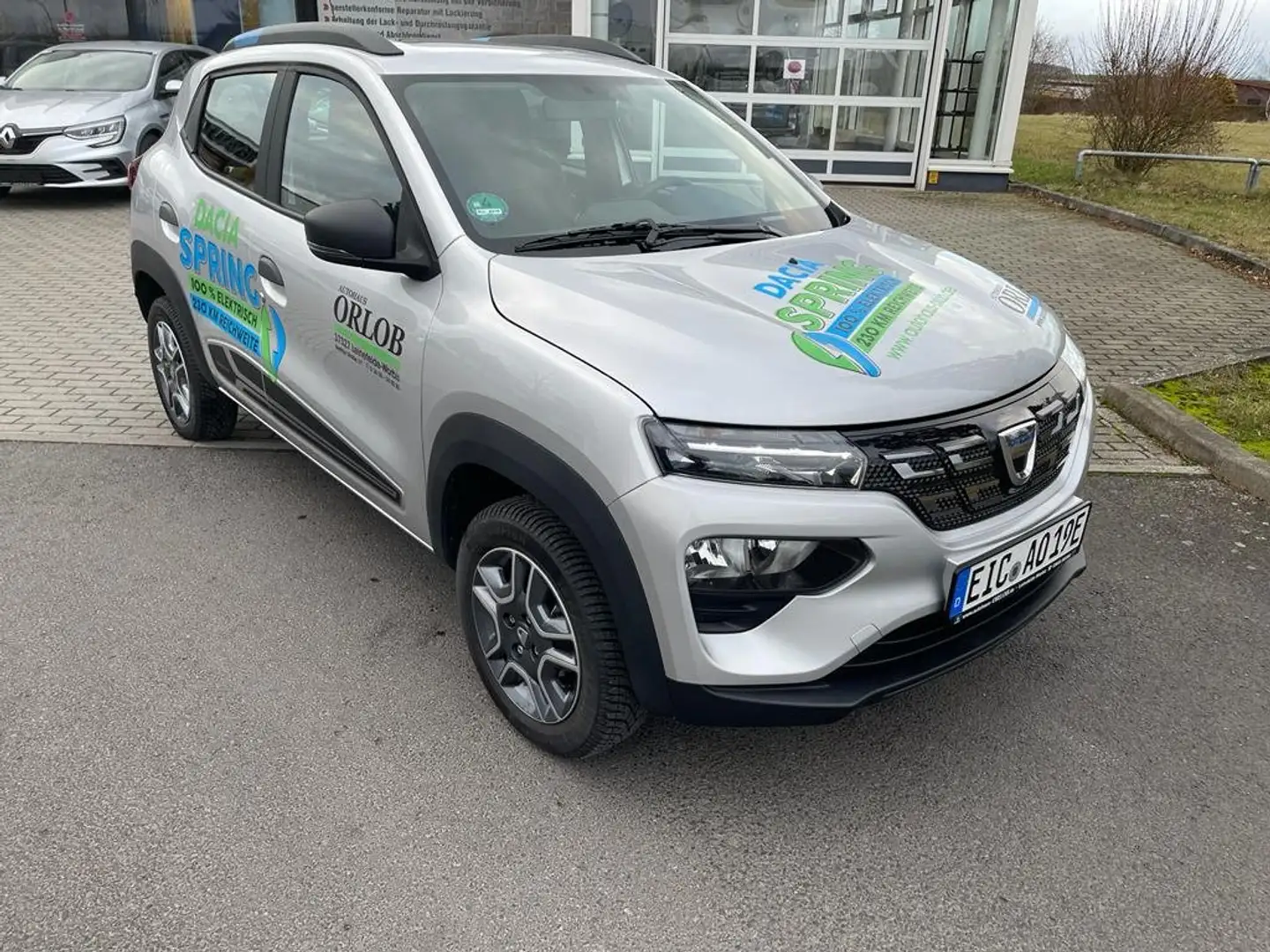 Dacia Spring Business (Kaufpreis inkl. Antriebsbatterie) Ezüst - 2
