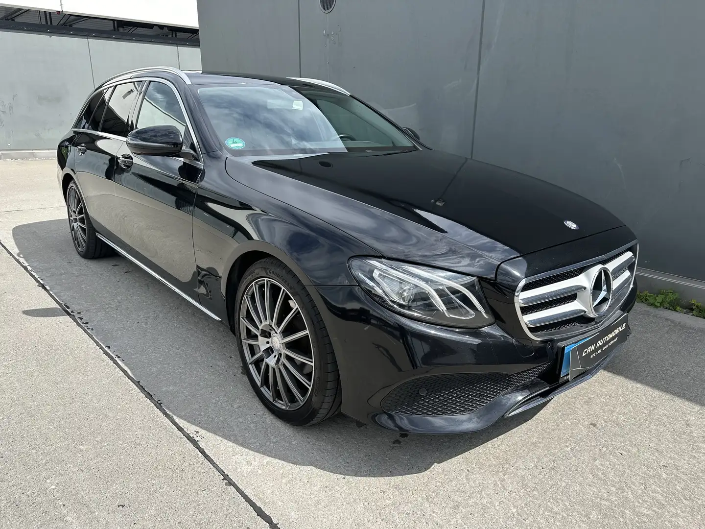 Mercedes-Benz E 220 E 220 d (213.204) Noir - 1