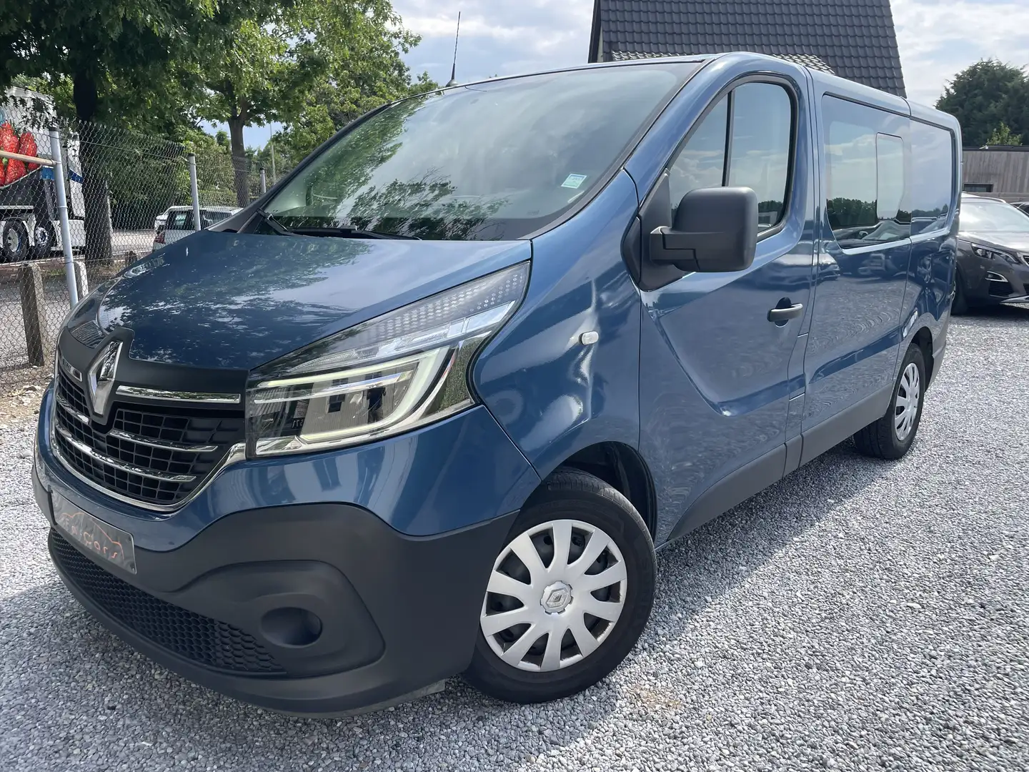 Renault Trafic ENERGY dCi 2,0  EDC  Dubbel cab 6 Pl. Blauw - 1