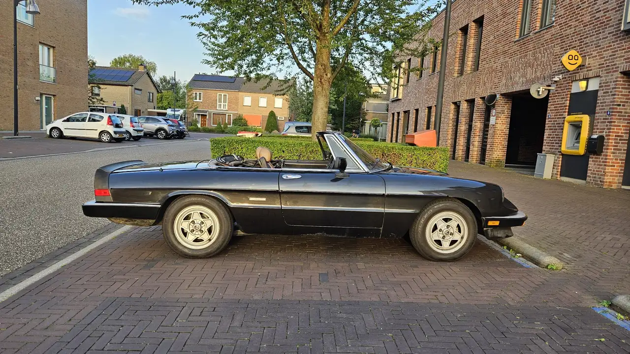 Alfa Romeo Spider 2.0 Veloce, foto 3