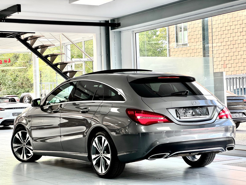 Mercedes-Benz CLA 180 d 110cv Shooting Brake - PACK URBAN — photo 4