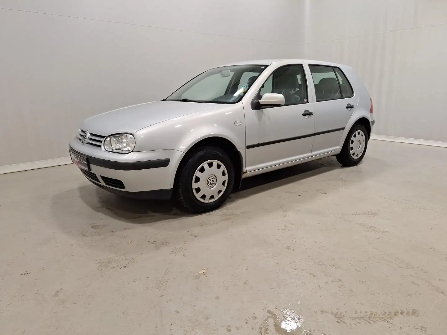 Volkswagen Golf IV 1.6 16V AHK|Radio Plateado - 2