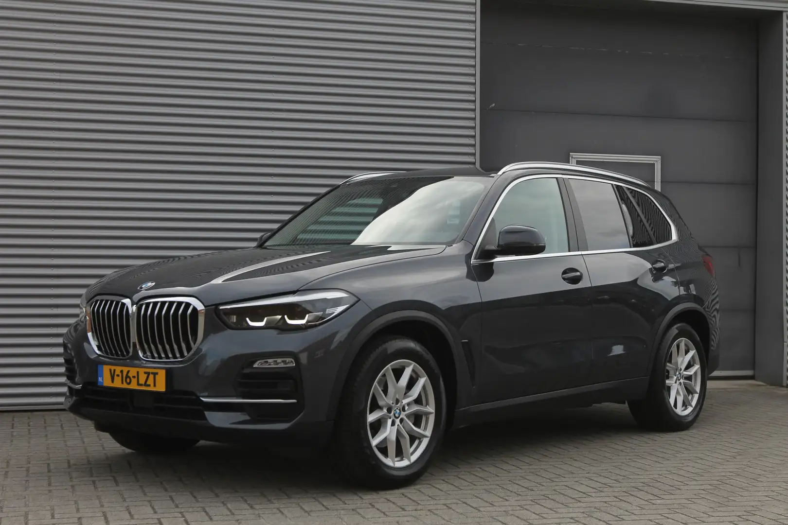 BMW X5 xDrive30d I Aut. I Navi I Leder I Grijs Kenteken Grijs - 1