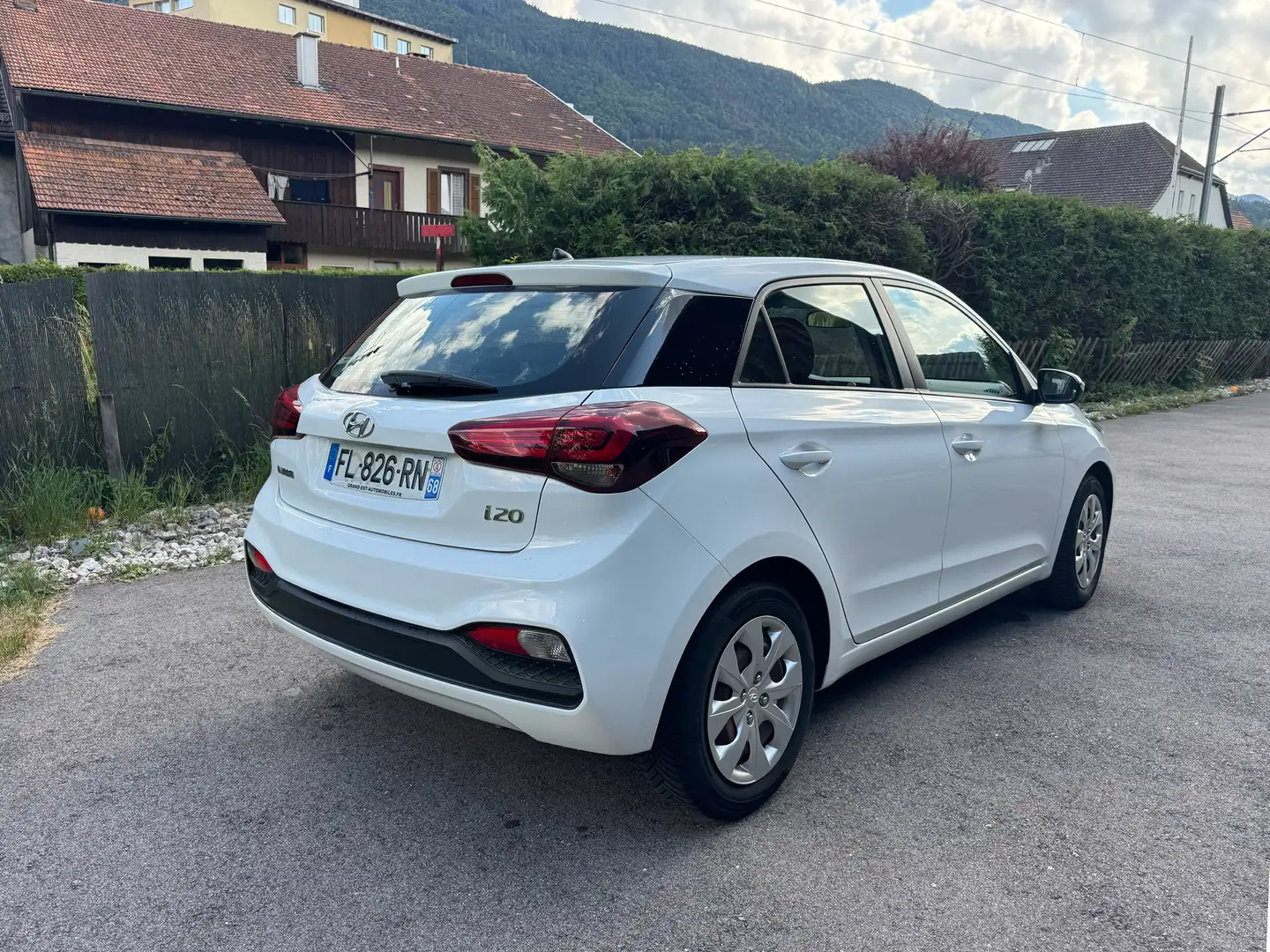 Hyundai i20 i20 1.2 75 Initia - START & STOP Blanc - 2