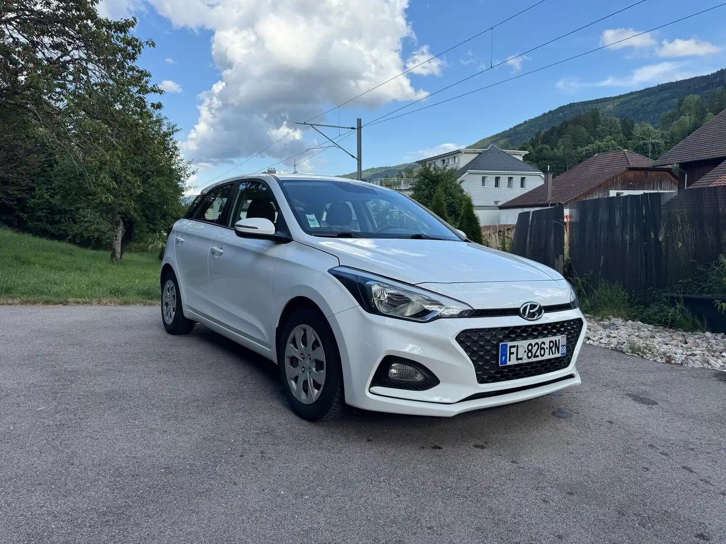 Hyundai i20 i20 1.2 75 Initia - START & STOP Blanc - 1