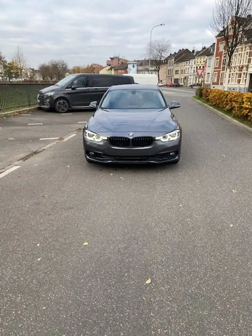 BMW 320 320d Efficient Dynamics Advantage Topzustand Szürke - 2