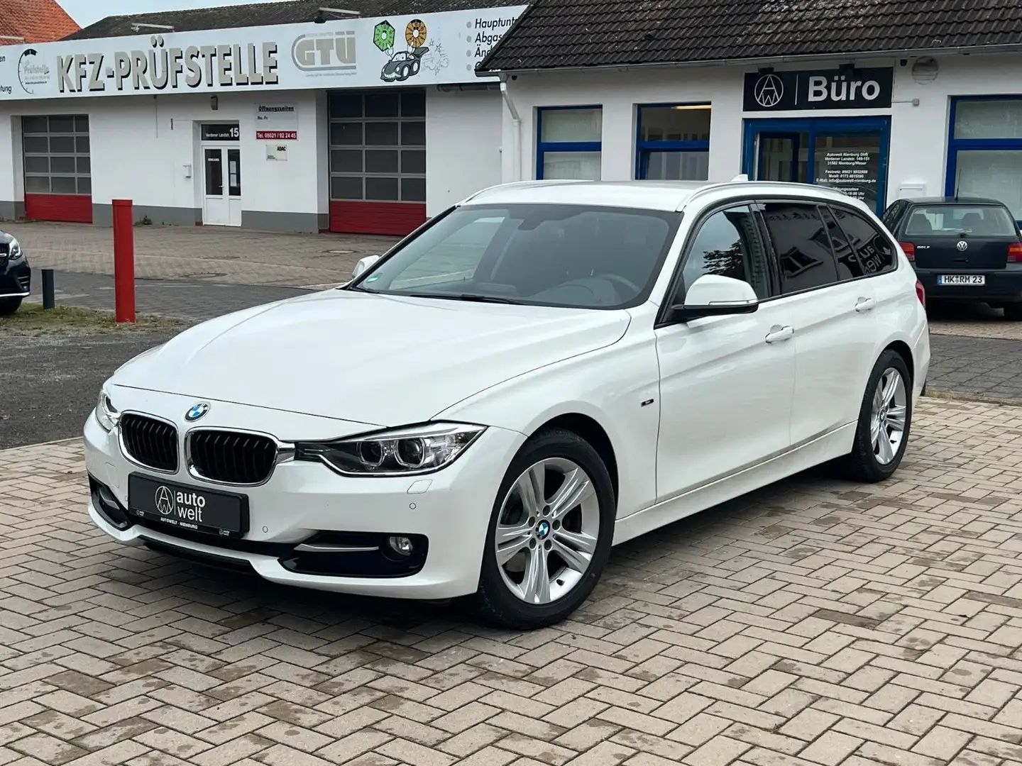 BMW 320 d Touring, Aut., M Paket Lenkrad, Serivce neu Blanc - 1