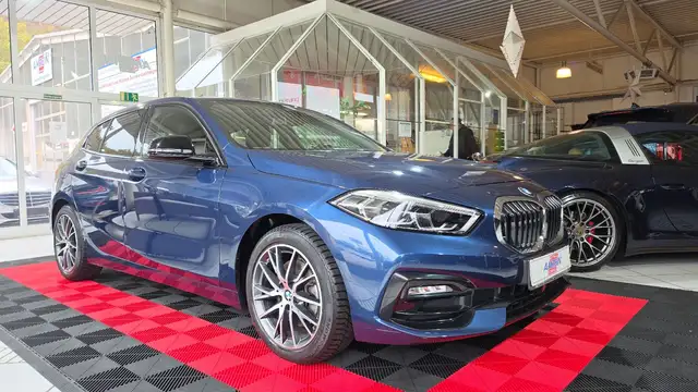 Bmw 118 i Sport Line+DAB+M SPORTFAHRWERK+TEILLEDER
