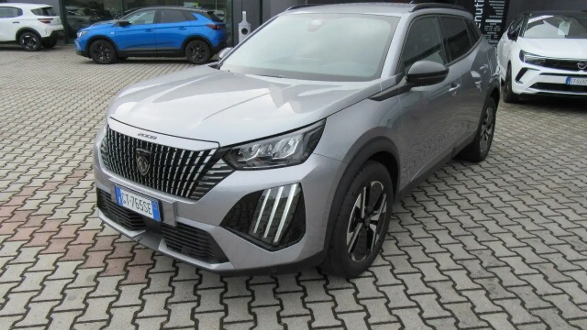 Peugeot 2008 PureTech 100 S&S Allure Gris - 1