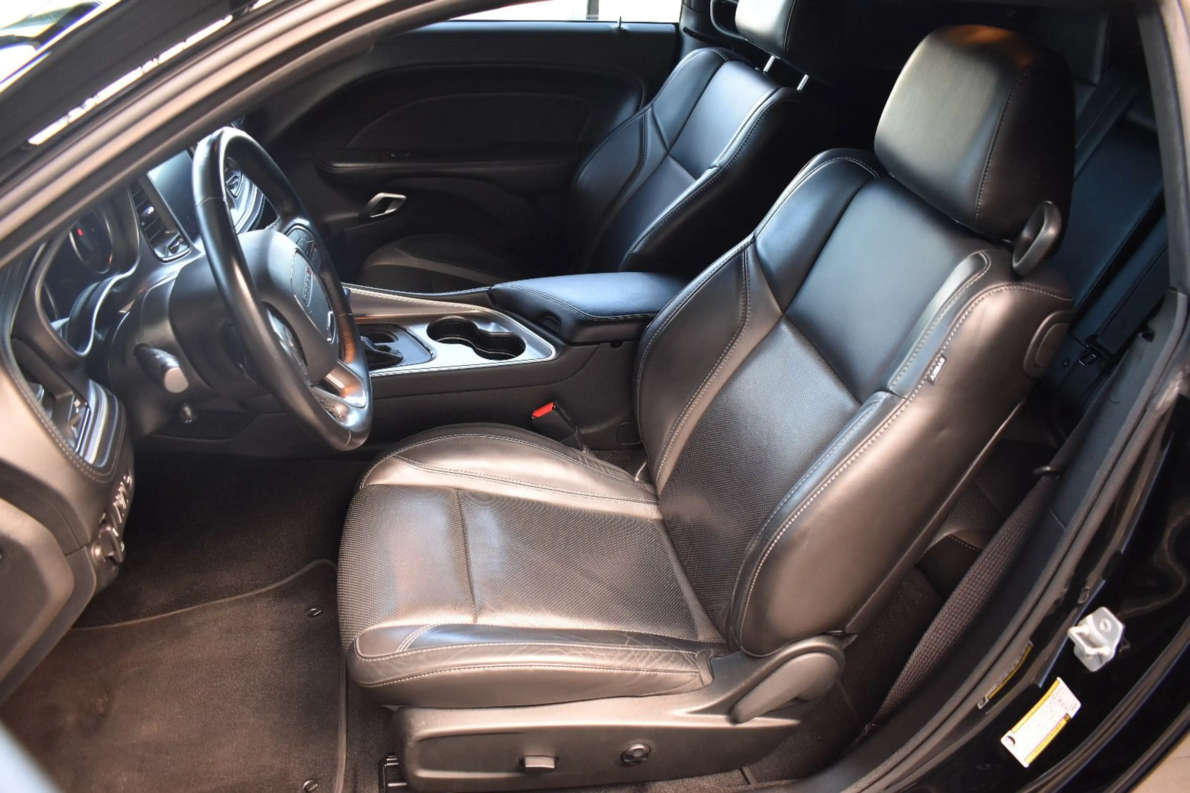 Dodge Challenger 3.6 SXT NAP-Klappen~22Zoll~Unfallfrei — photo 8