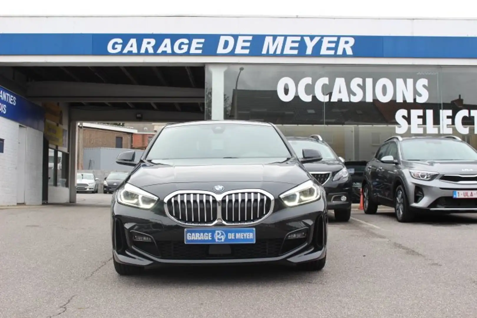 BMW 118 118iA Pack M Sport Zwart - 2