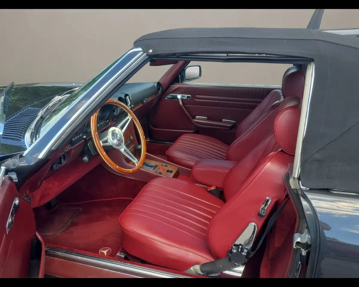 Mercedes-Benz Mercedes 560 SL – ASI, INTERNI ROSSI, foto 9