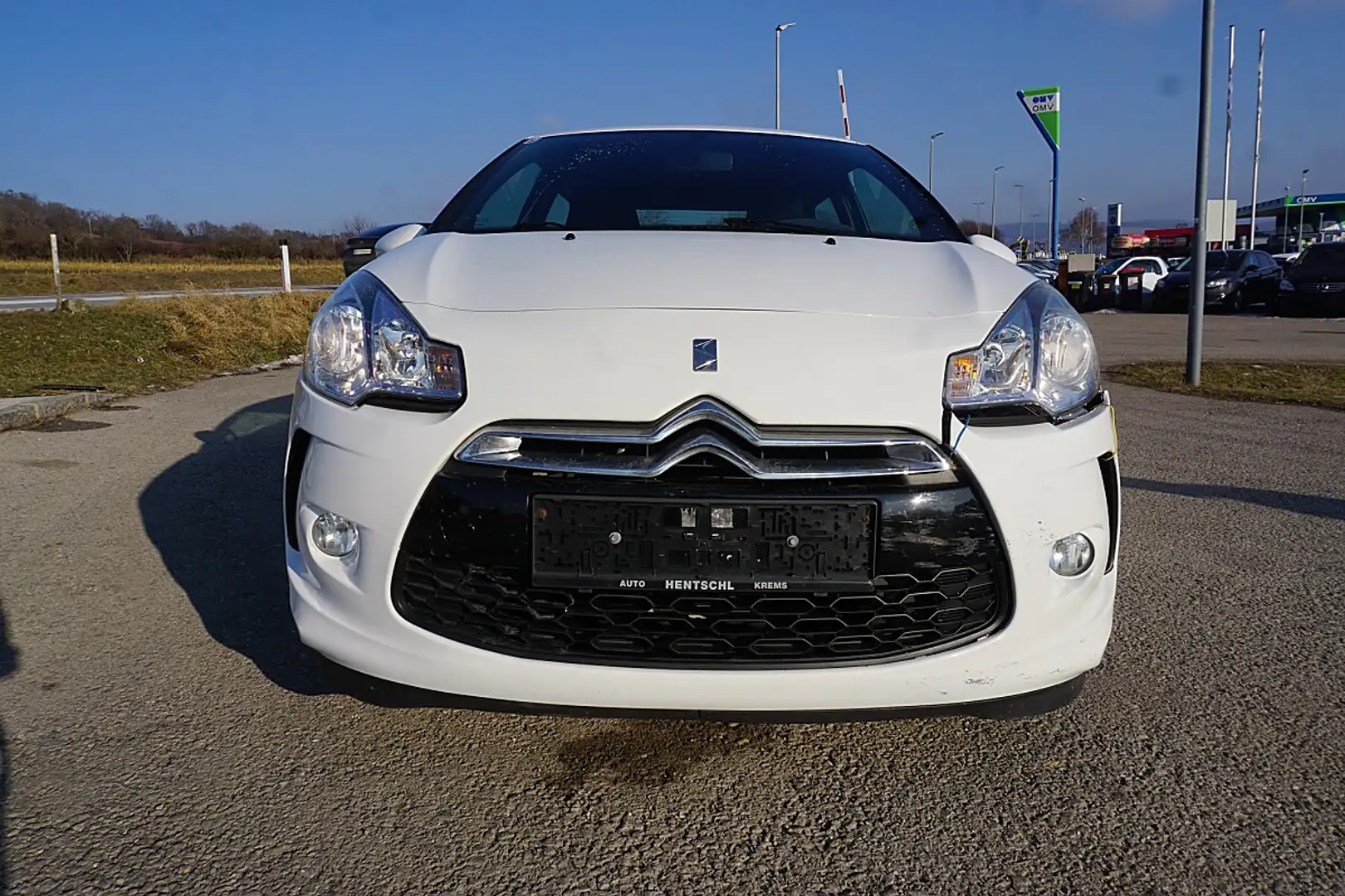 Citroen DS3 VTi 82 Chic Weiß - 1