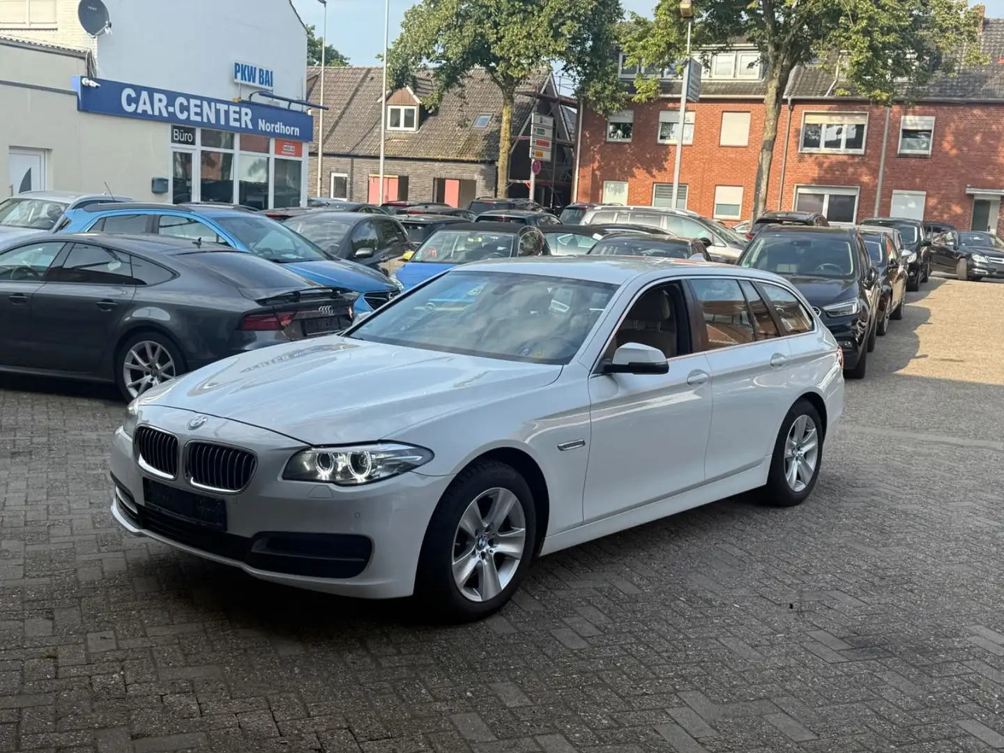 BMW 530 d xDrive*LEDER*AUTOMATIK*EURO6*** Blanc - 1