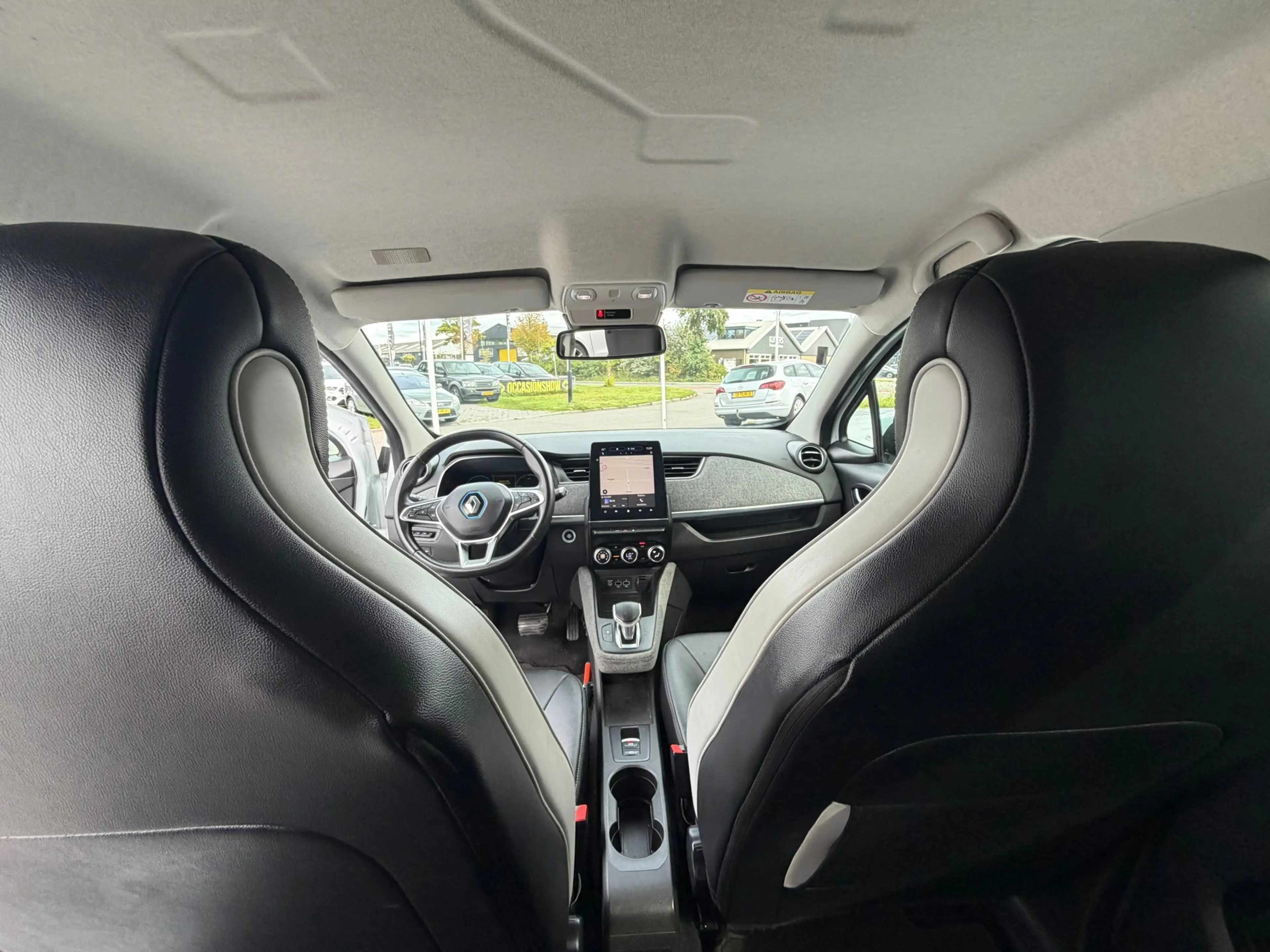 Renault ZOE R135 Intens 52 kWh /airco/cruise/navi/camera/PDC/ — photo 6