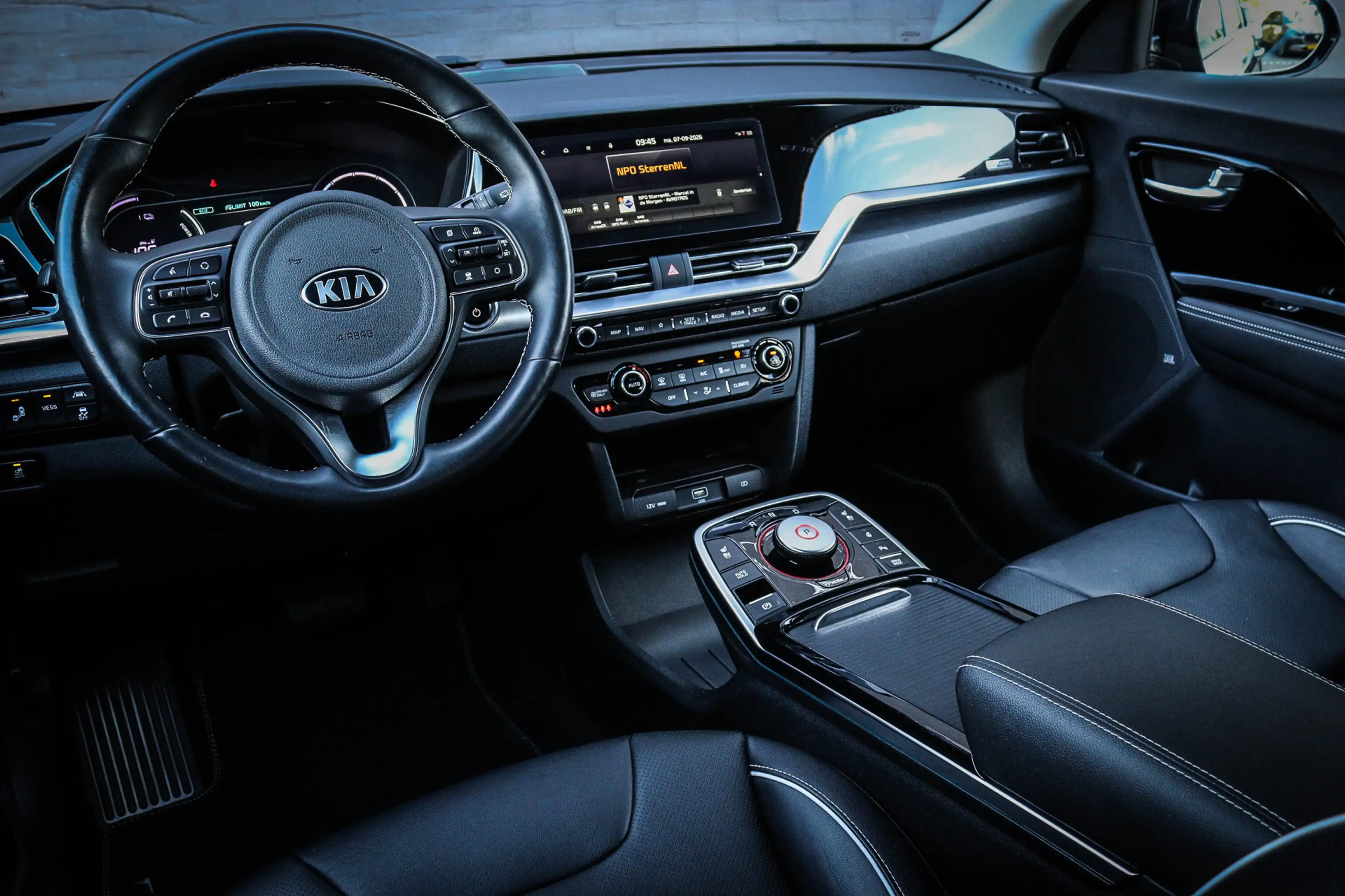 Kia e-Niro ExecutiveLine 64 kWh Net binnen-Nu al te bezichtig — photo 5