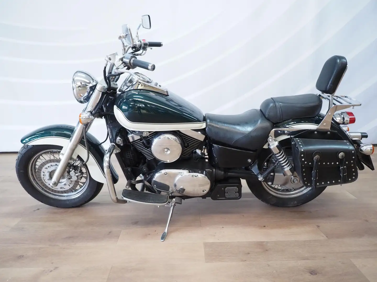 Kawasaki VN 1500 Chopper Vulcan Classic /Groen+Wit - 2