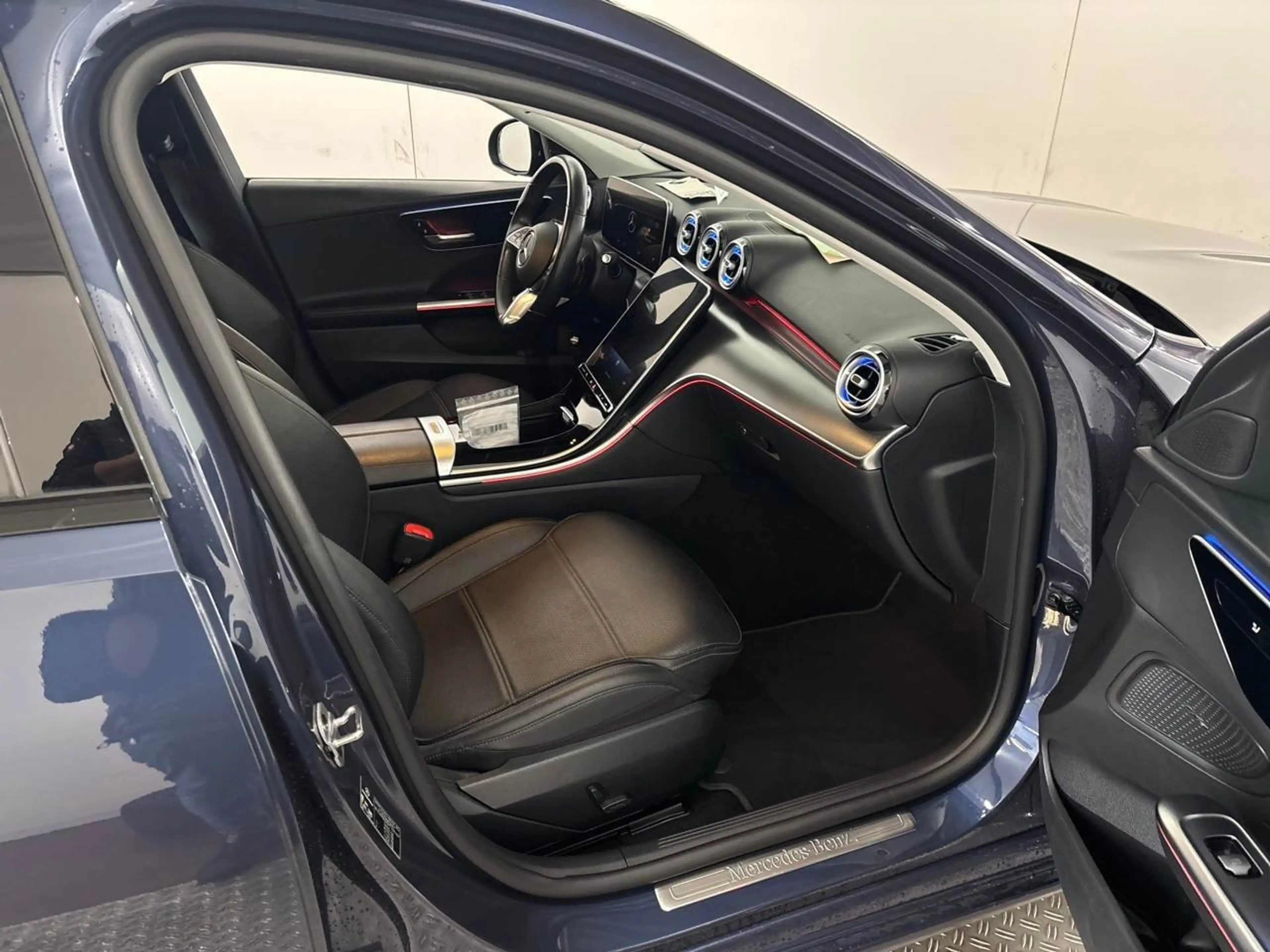 Mercedes-Benz C 220 d T Avantgarde El.Heckkl. Key LED Lane — photo 10
